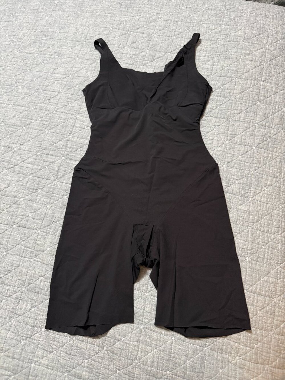 Maidenform Flexees Shapewear Bodysuit Black Sz Large